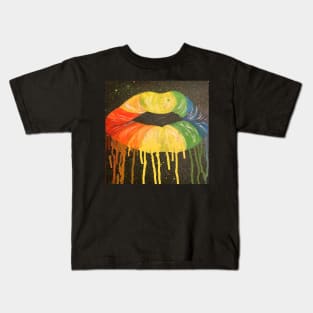 Pop Art Graphic Design Drippy Kissing Lips Be Happy Rainbow Kids T-Shirt